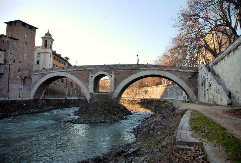 Puente Fabricio