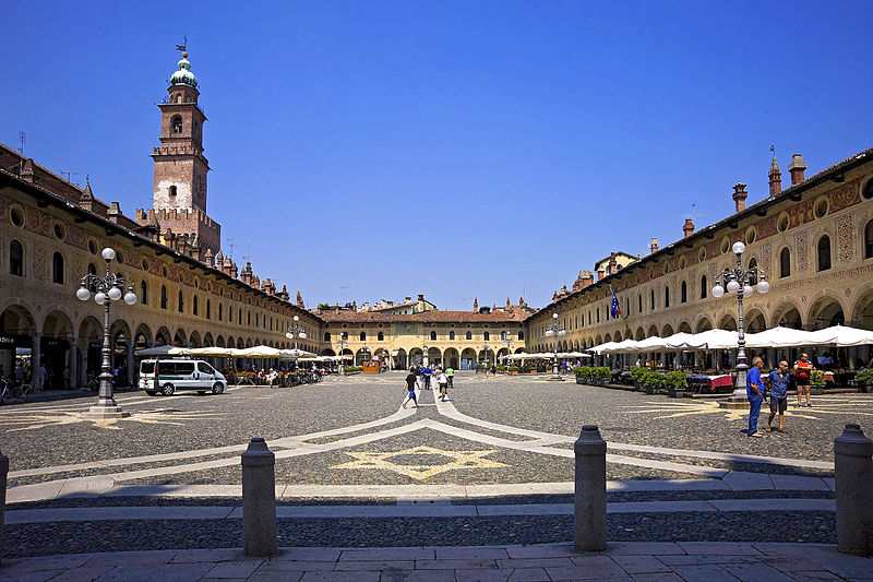 Piazza Ducale