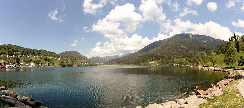 Lago della Serraia