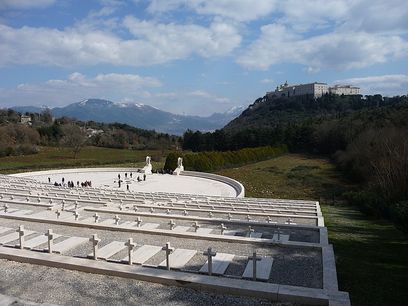 Cimetière militaire polonais du Mont-Cassin