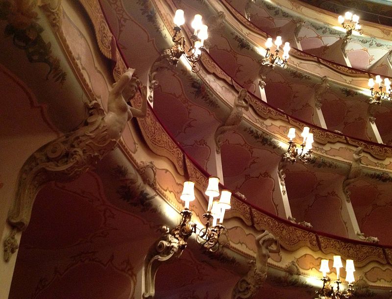 Teatro Mario Del Monaco
