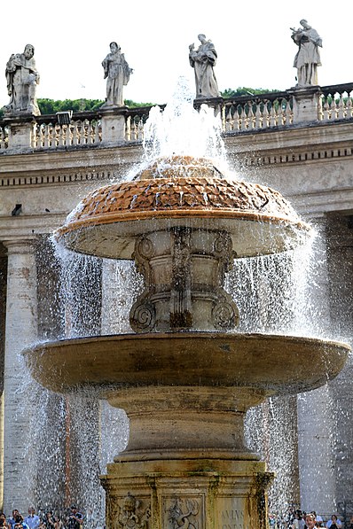 Fontaines de la place Saint-Pierre