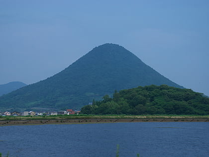 mountain iino marugame