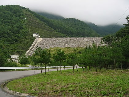kanabara dam joshinetsu kogen nationalpark