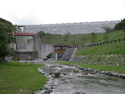 haneji dam parc quasi national dokinawa kaigan