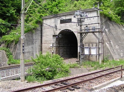 shimizu tunnel minakami