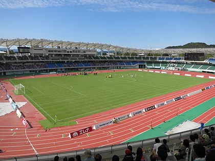 estadio de atletismo de nagasaki isahaya