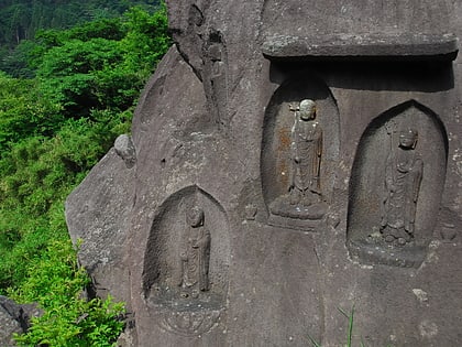 Bouddhas en pierre de Moto-Hakone