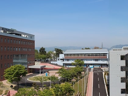 Higashi Nippon International University