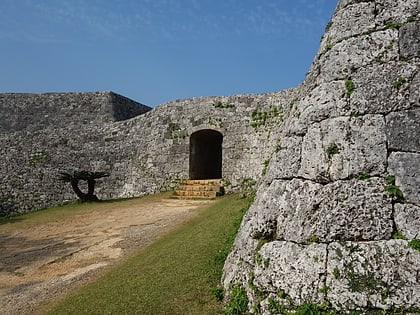 yomitan quasi park narodowy wybrzeza okinawy