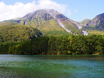 wulkan yake kamikochi