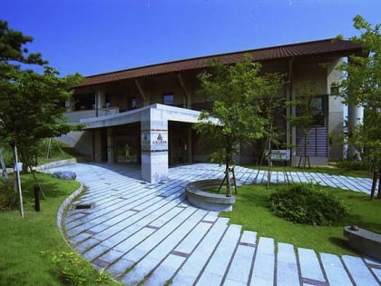 Kutaniyaki Art Museum