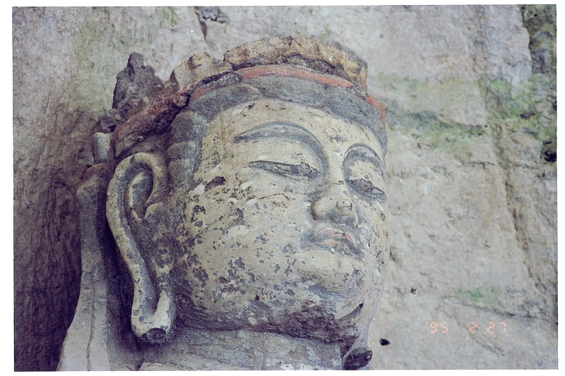 bouddhas de pierre dusuki