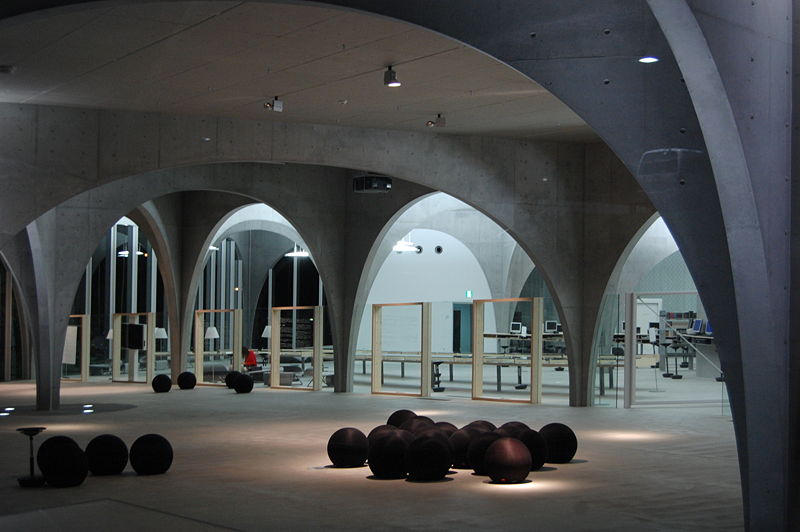 Tama Art University