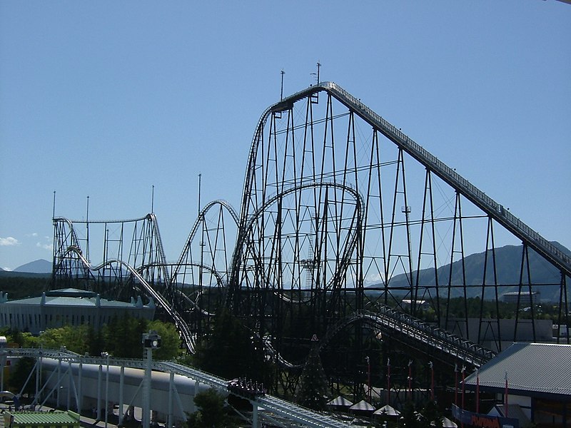 Fujiyama Roller Coaster