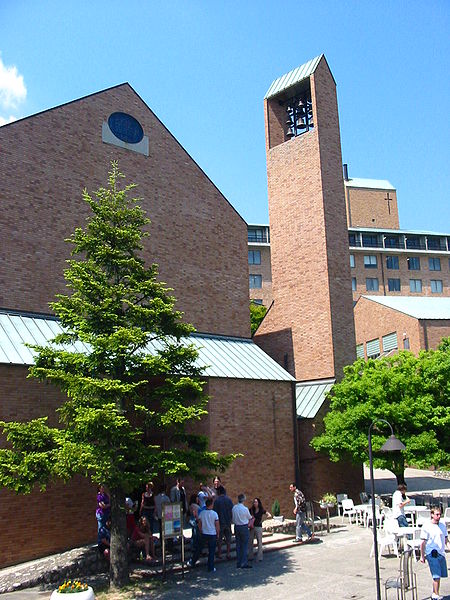 Universidad Femenina de Kōbe Shōin