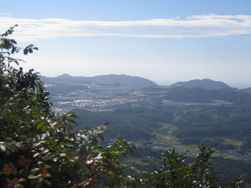 Tanjō Mountains