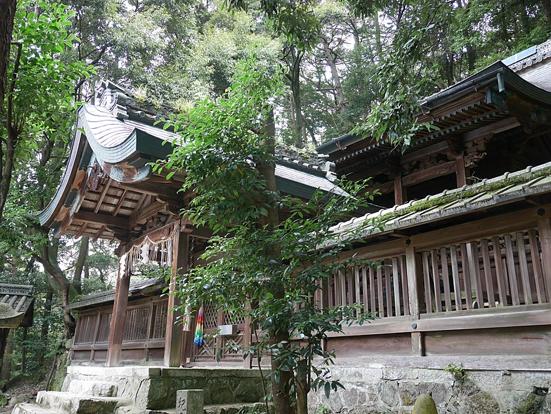 Hakusan Jinja Shrine