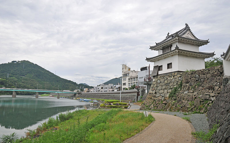 Burg Ōzu