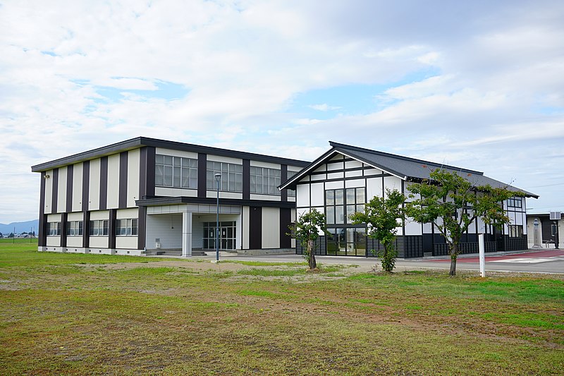 Misato General Gymnasium Lirios