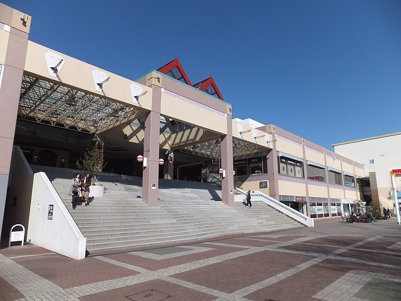 Colton Plaza, Ichikawa