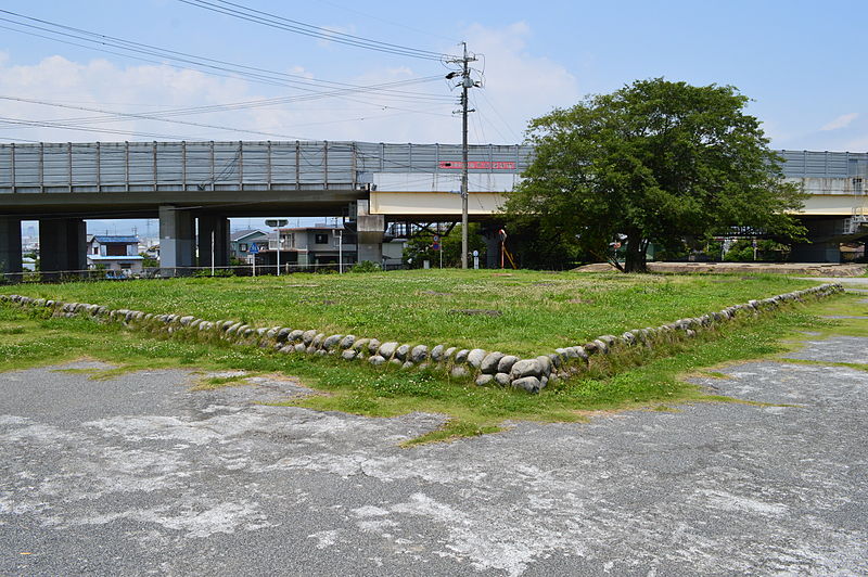 Katayama temple ruins