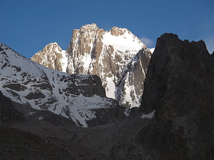 korona peak parc national dala archa