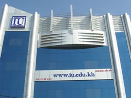 international university nom pen