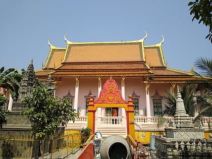 wat saravan phnom penh