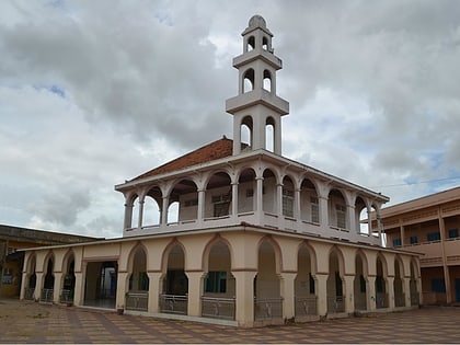 nur ul ihsan mosque phnom penh