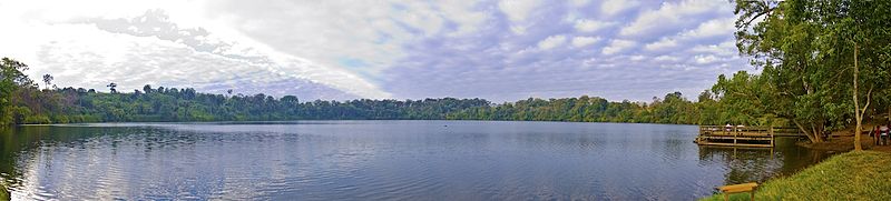 Lake Yeak Laom