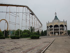 parc de loisirs de mangyongdae pyongyang