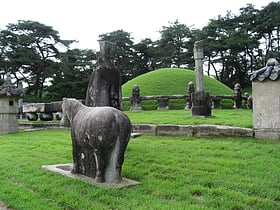 grobowce dynastii joseon seul