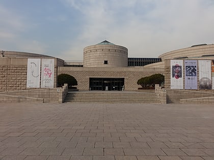 museo nacional de arte moderno y contemporaneo de corea del sur gwacheon