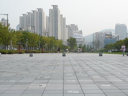 Song Sang-hyeon Square