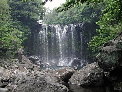 cheonjeyeon waterfall seogwipo si