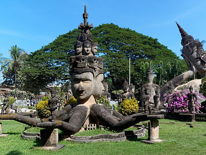 parc du bouddha vientiane