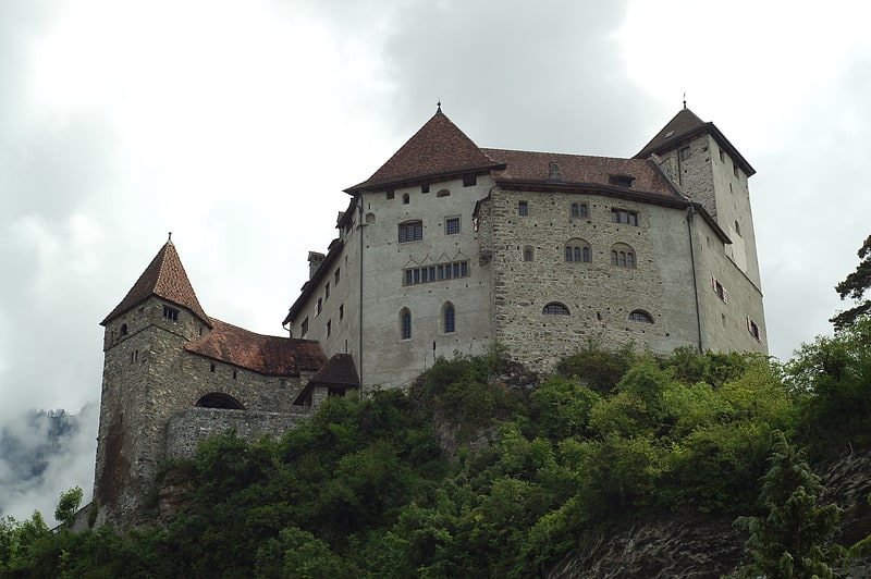 castillo gutenberg municipio de balzers