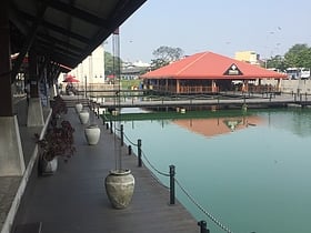 floating market colombo