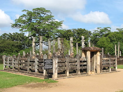 nissanka latha mandapaya polonnaruwa