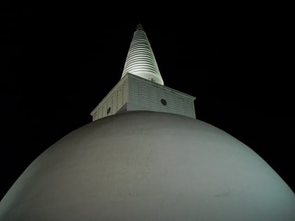 mirisawetiya vihara anuradhapura