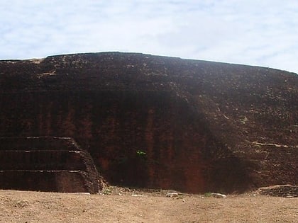 dakkhina stupa anuradhapura