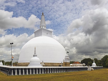 ruwanwelisaya anuradhapura