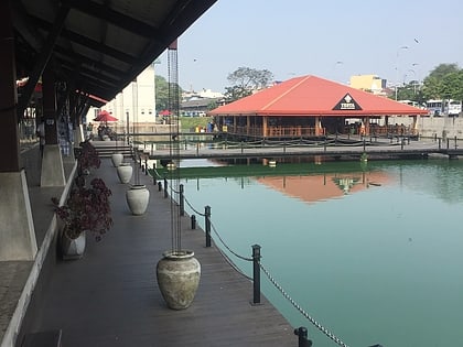 floating market kolombo