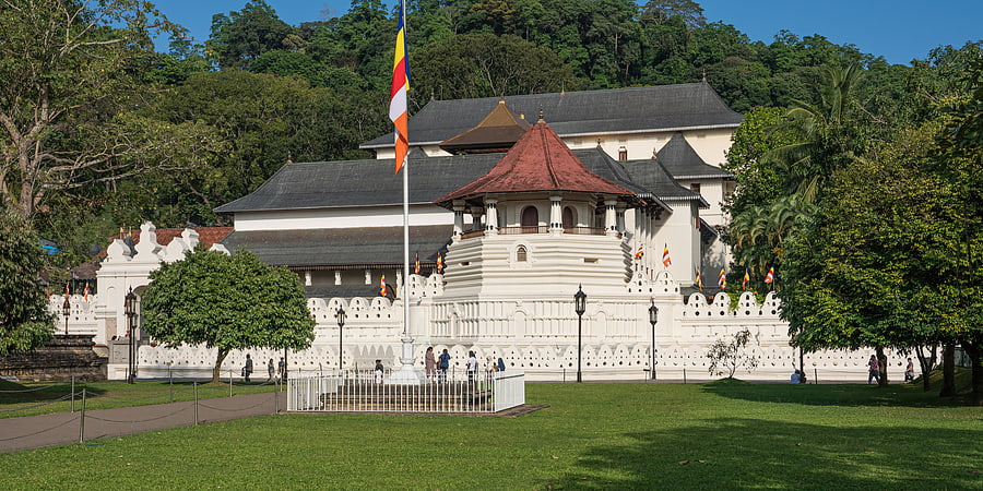 temple of the tooth kandy