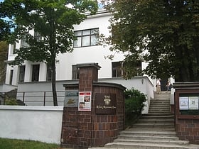 Kauno menininkų namai