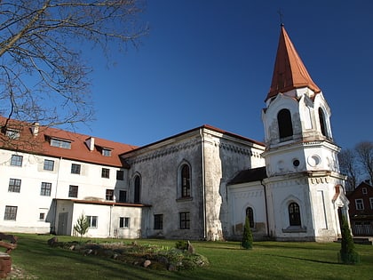 klasztor dominikanow w wysokim dworze