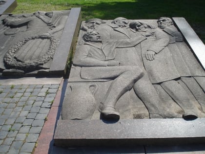 adam mickiewicz monument vilnius