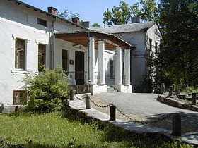 Vestiena Manor