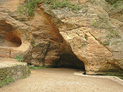 gutmanis cave park narodowy gauja